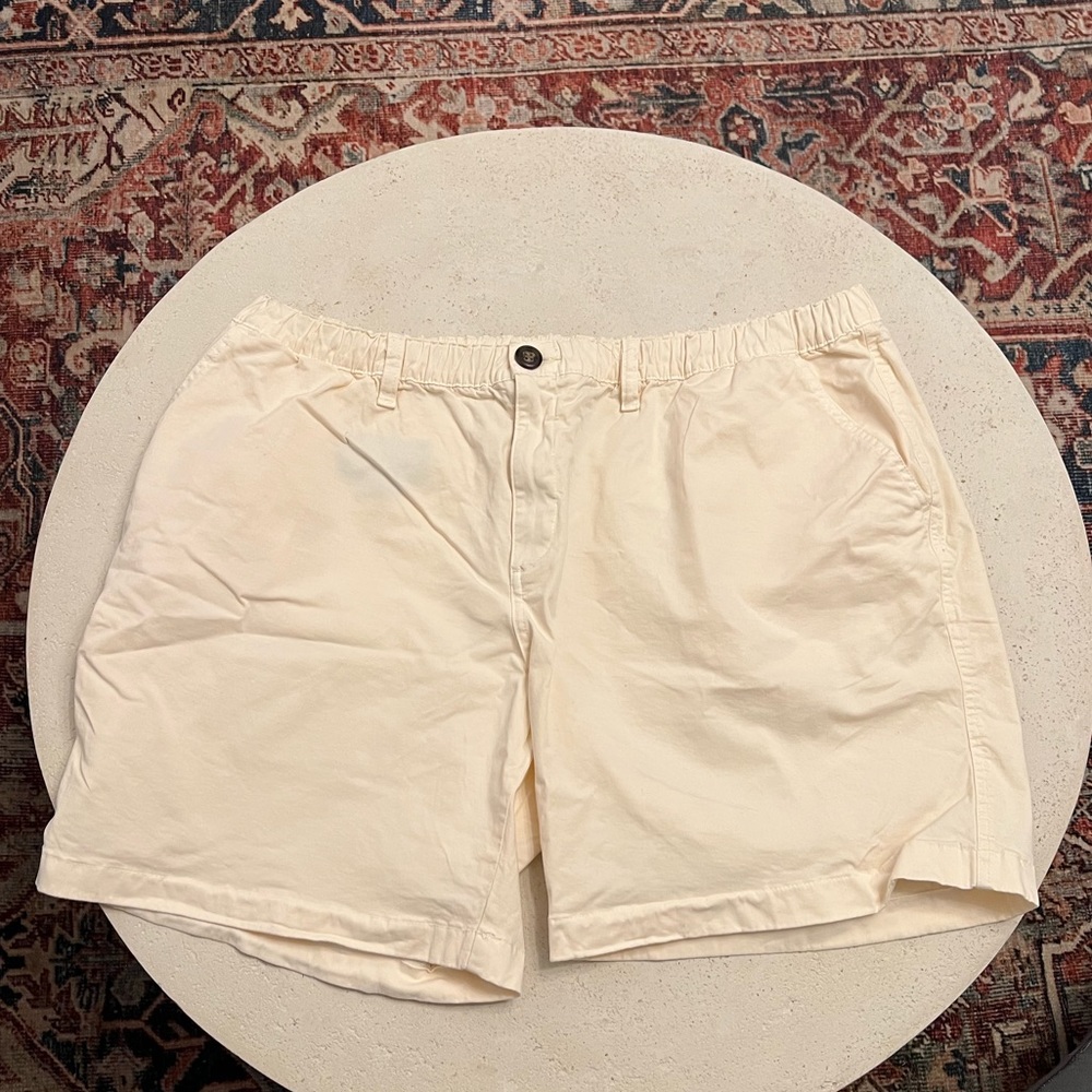 Chubbies White 7” Inseam Shorts